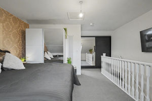 Photo 25- click for photo gallery